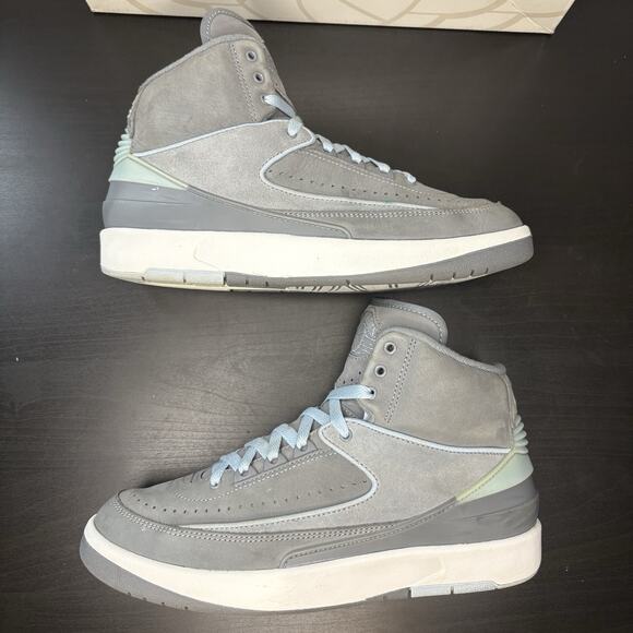 Size 8.5 W - Air Jordan 2 Retro Cool Grey - Picture 3 of 6